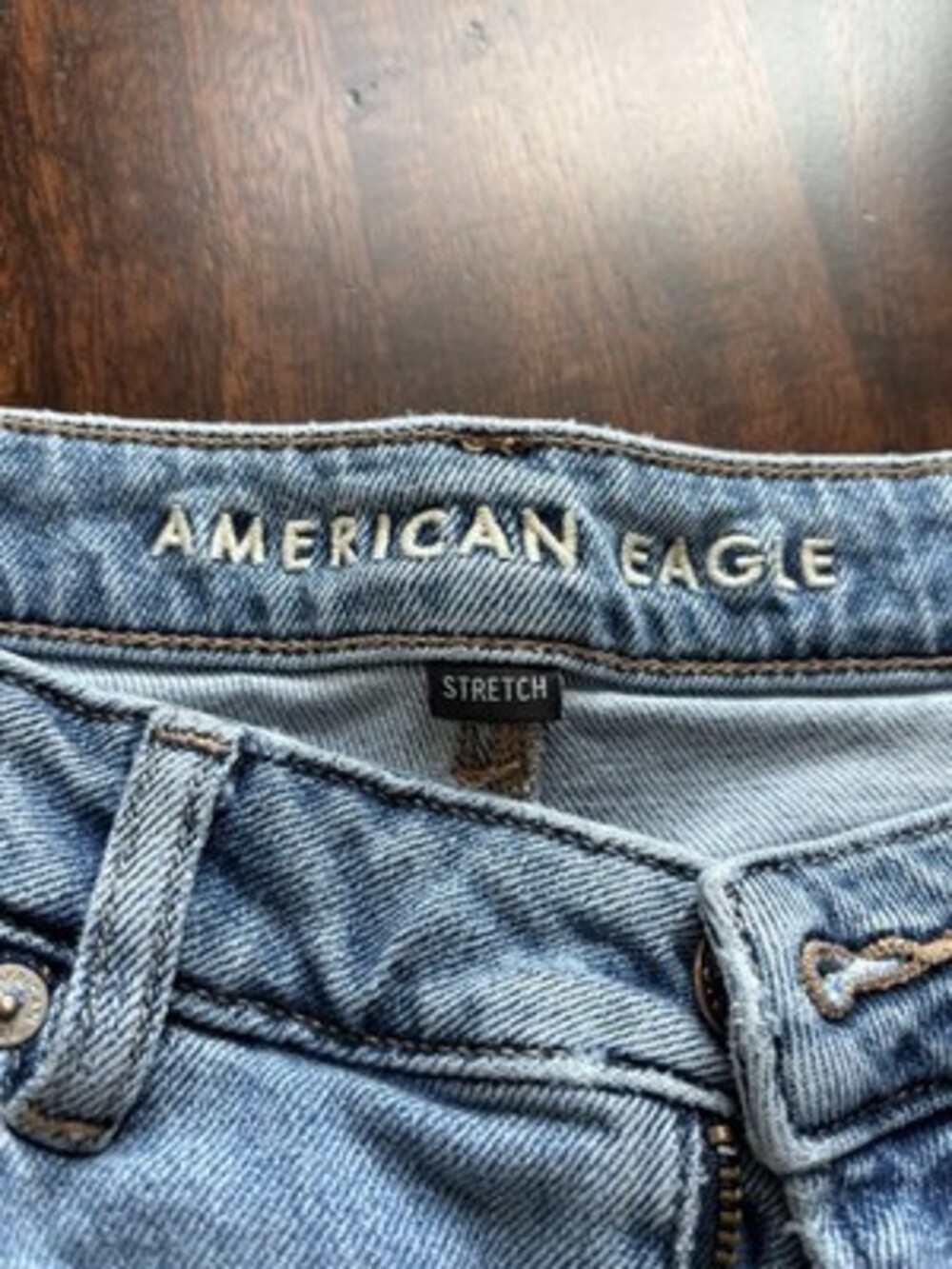 American Eagle Light Distressed Mom Jeans Sz 10S